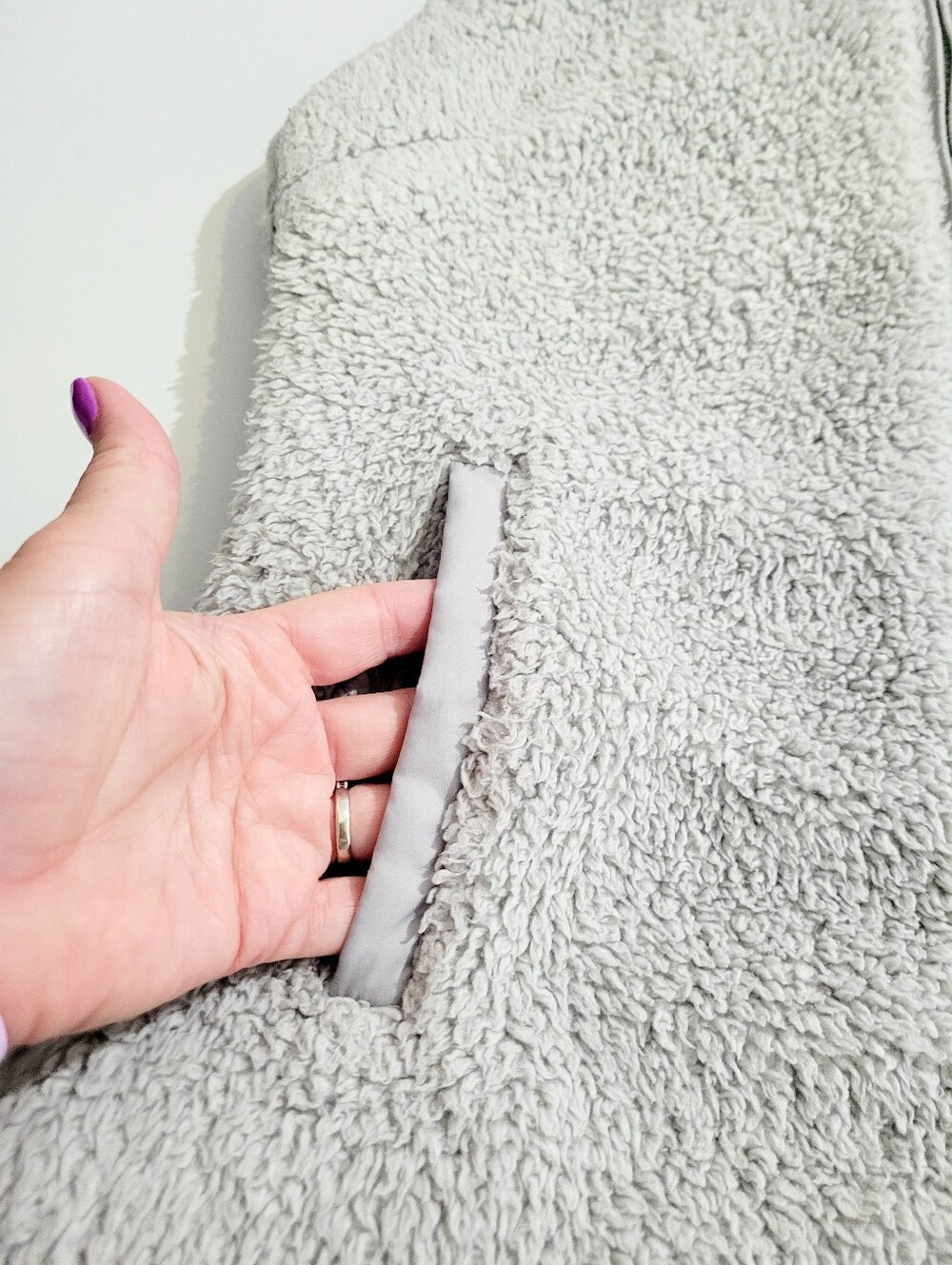 Patagonia Women's Fuzzy Los Gatos Sherpa Fleece Vest Gray Full Zip Medium - Picture 9 of 12